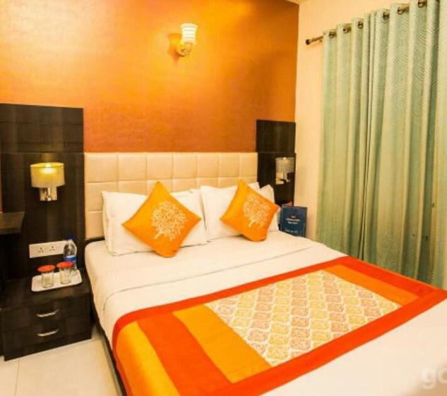Hotel Avenue Near T-2 International Airport Mumbai Exteriör bild